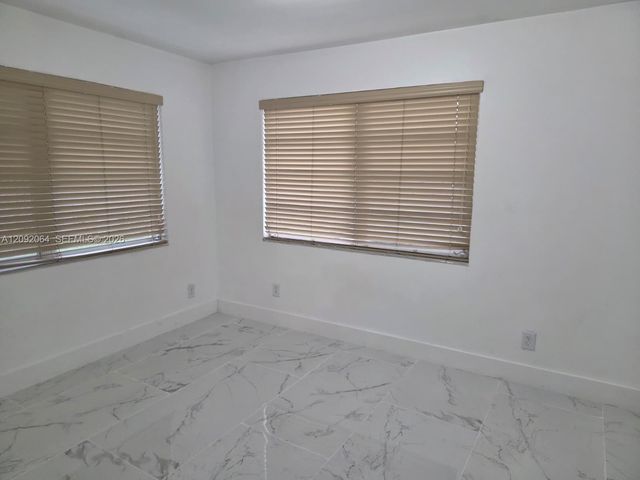 831 N 72nd Way, Hollywood, FL 33024