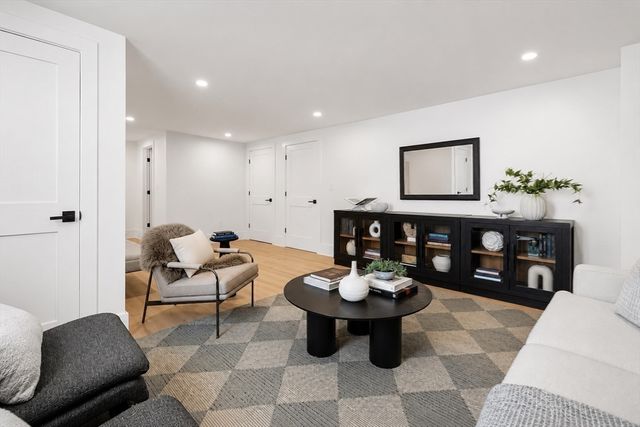 315 Langley Rd. A, Newton, MA 02459
