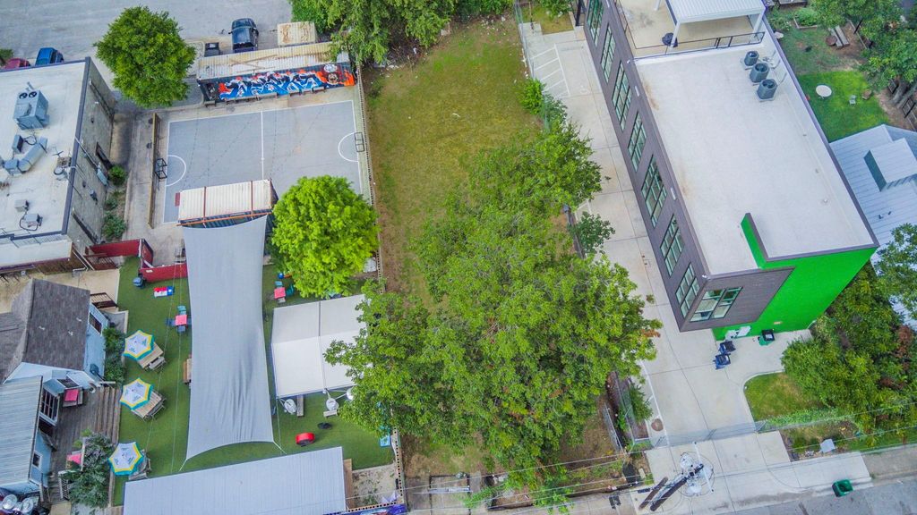 2905 E 2nd ST, Austin, TX 78702