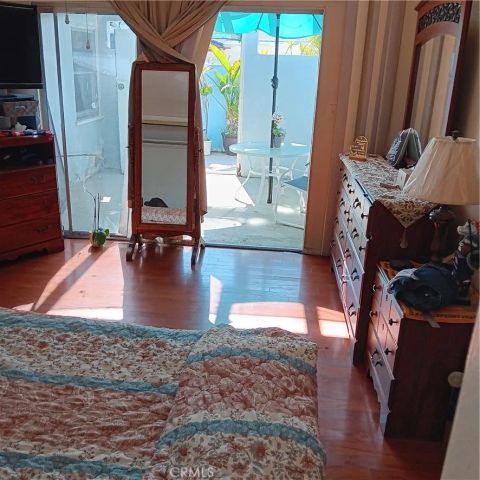 6271 Cherry Avenue, Long Beach, CA 90805