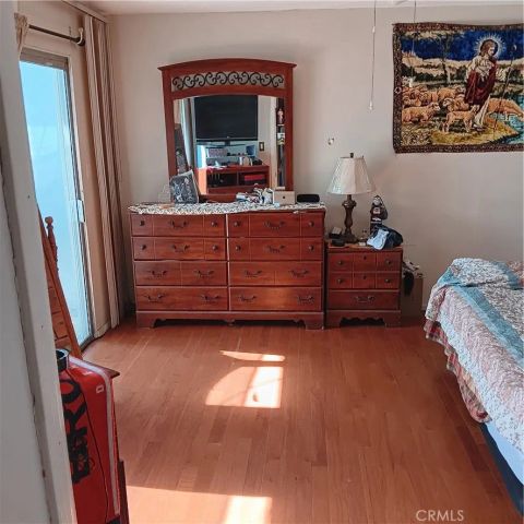 6271 Cherry Avenue, Long Beach, CA 90805