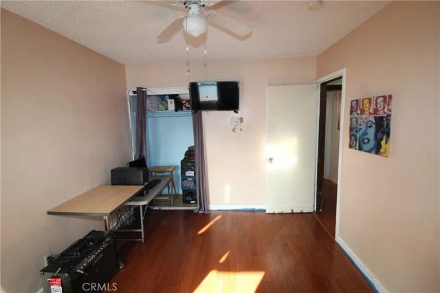 6271 Cherry Avenue, Long Beach, CA 90805