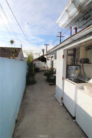 6271 Cherry Avenue, Long Beach, CA 90805