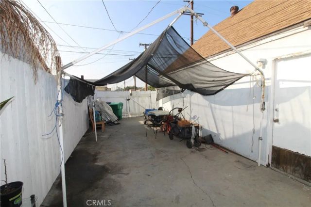 6271 Cherry Avenue, Long Beach, CA 90805