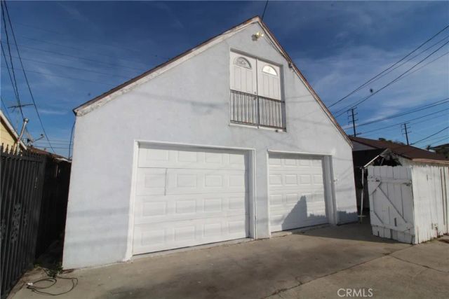 6271 Cherry Avenue, Long Beach, CA 90805