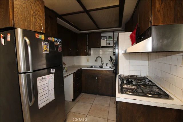 6271 Cherry Avenue, Long Beach, CA 90805