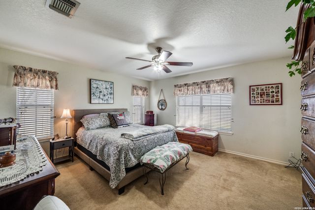 1068 County Road 227, Falls City, TX 78113