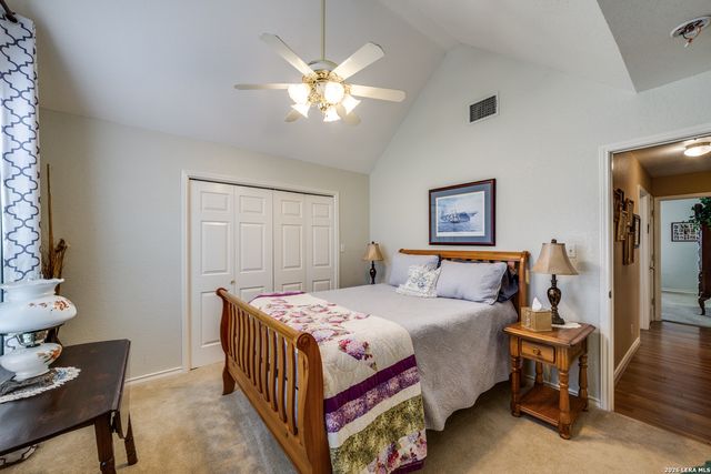 1068 County Road 227, Falls City, TX 78113