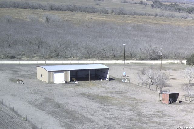 1068 County Road 227, Falls City, TX 78113