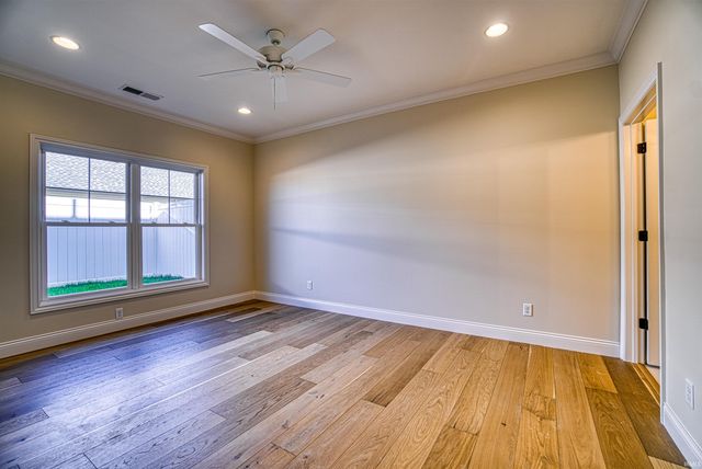 3060 White Oak Trail, Newburgh, IN 47630