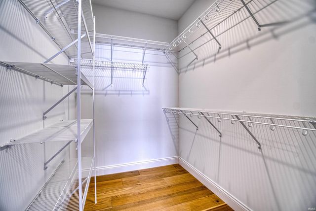 3060 White Oak Trail, Newburgh, IN 47630