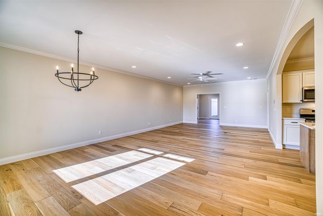 3060 White Oak Trail, Newburgh, IN 47630