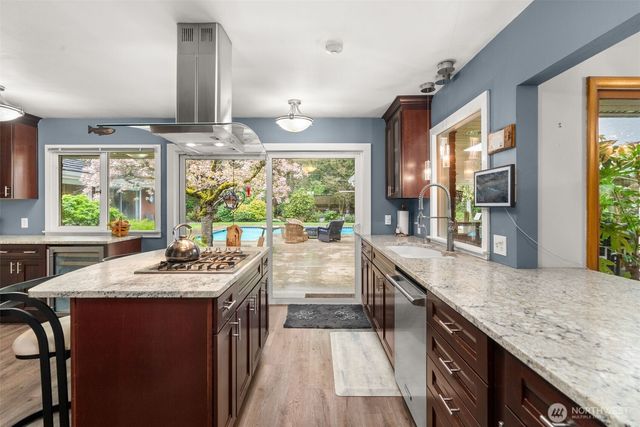 12 Forest Glen Lane SW, Lakewood, WA 98498