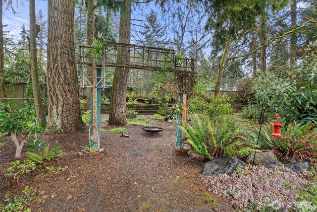 12 Forest Glen Lane SW, Lakewood, WA 98498