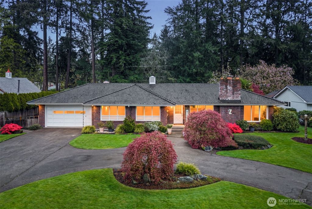 12 Forest Glen Lane SW, Lakewood, WA 98498
