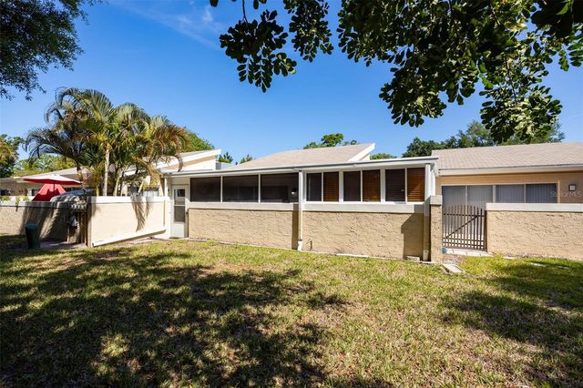 1597 AMBERLEA DR S 1597, Dunedin, FL 34698