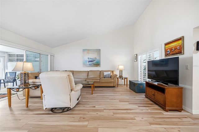 1597 AMBERLEA DR S 1597, Dunedin, FL 34698