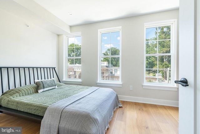 3847 RIDGE AVE, Philadelphia, PA 19132