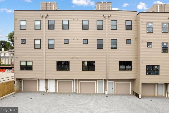 3847 RIDGE AVE, Philadelphia, PA 19132