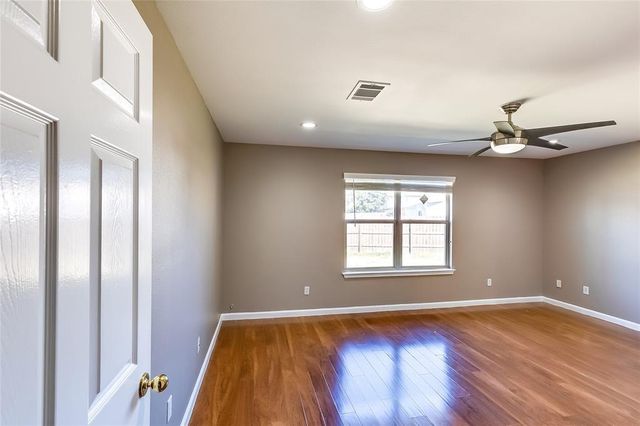 6604 Cromarty LN, Austin, TX 78754