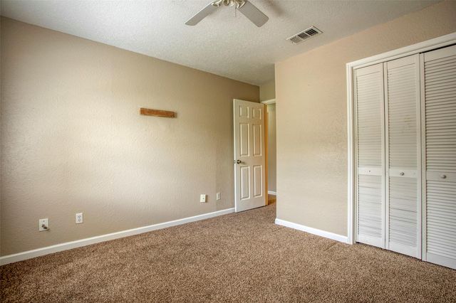 1556 Silverpines Road 556, Houston, TX 77062
