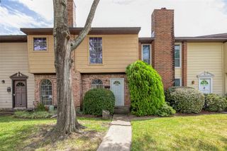 1556 Silverpines Road 556, Houston, TX 77062