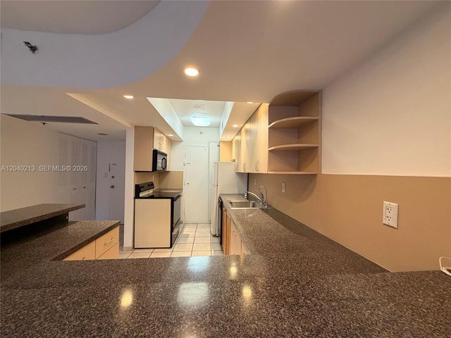 100 Lincoln Road 1410, Miami Beach, FL 33139