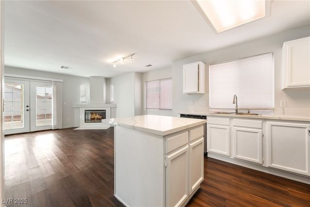 1904 Cedar Bluffs Way, Las Vegas, NV 89128