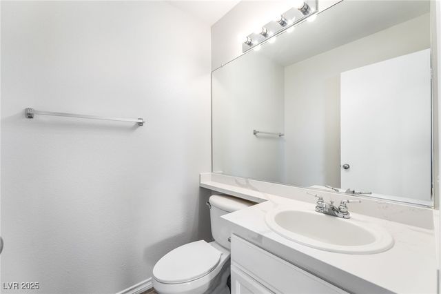 1904 Cedar Bluffs Way, Las Vegas, NV 89128