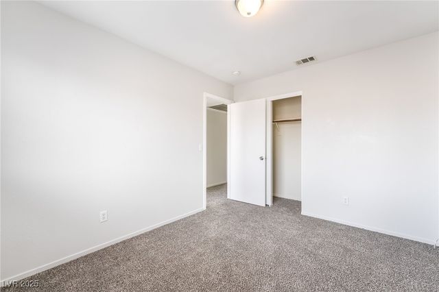 1904 Cedar Bluffs Way, Las Vegas, NV 89128