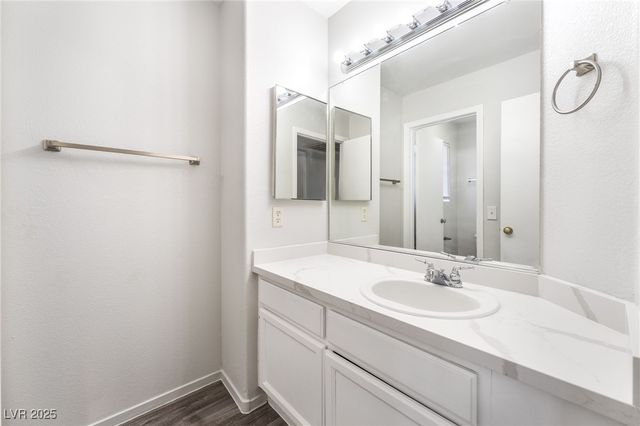 1904 Cedar Bluffs Way, Las Vegas, NV 89128