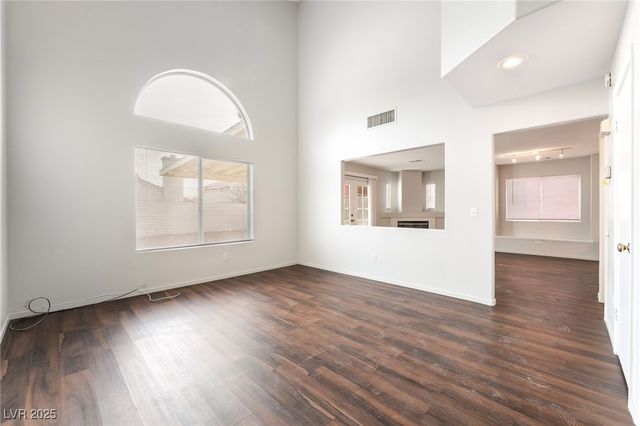 1904 Cedar Bluffs Way, Las Vegas, NV 89128