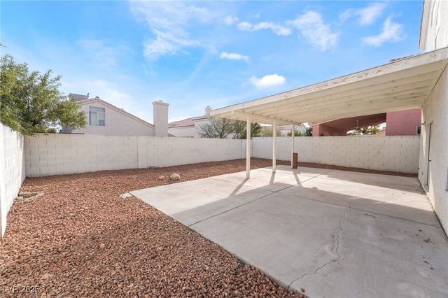 1904 Cedar Bluffs Way, Las Vegas, NV 89128