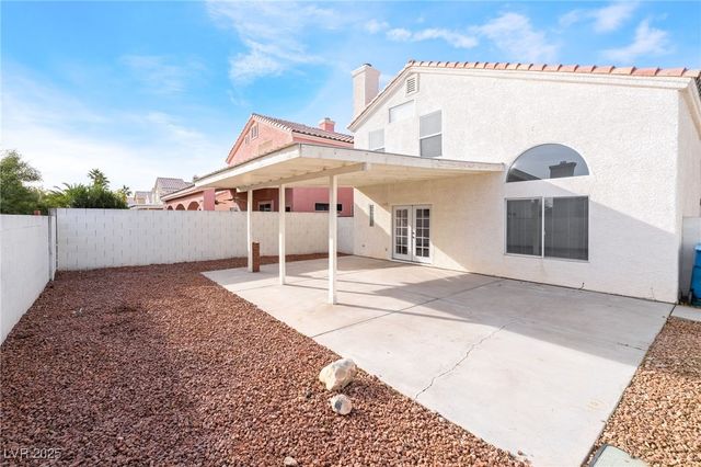 1904 Cedar Bluffs Way, Las Vegas, NV 89128