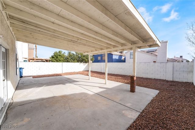 1904 Cedar Bluffs Way, Las Vegas, NV 89128