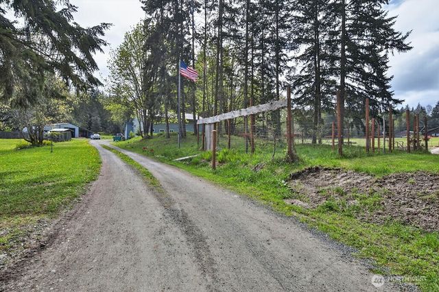 91 W Goforth Road, Sequim, WA 98382