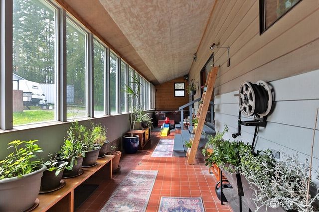 91 W Goforth Road, Sequim, WA 98382