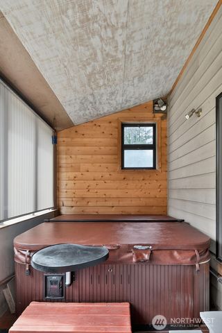 91 W Goforth Road, Sequim, WA 98382