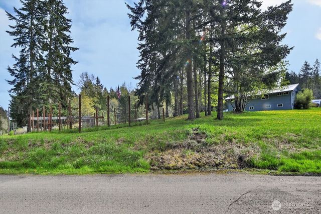91 W Goforth Road, Sequim, WA 98382