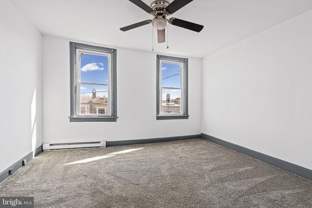 2611 E HOFFMAN ST, Baltimore, MD 21213