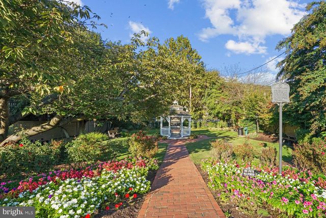 1555 RIVERTOWN PL, Occoquan, VA 22125