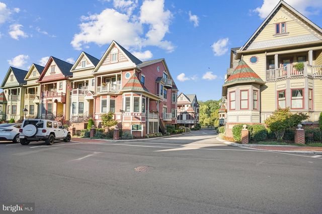 1555 RIVERTOWN PL, Occoquan, VA 22125