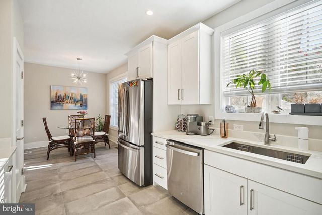 1555 RIVERTOWN PL, Occoquan, VA 22125