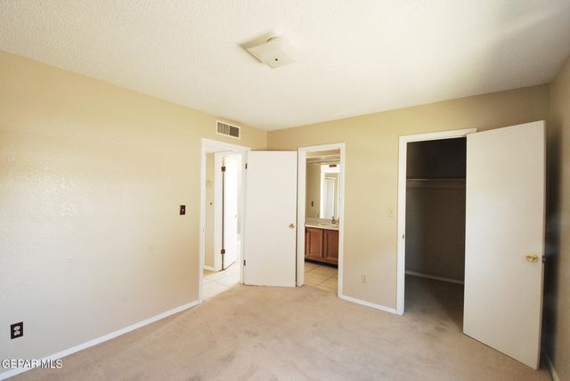 216 CUTLASS Drive B, El Paso, TX 79932