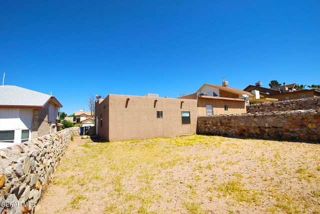216 CUTLASS Drive B, El Paso, TX 79932