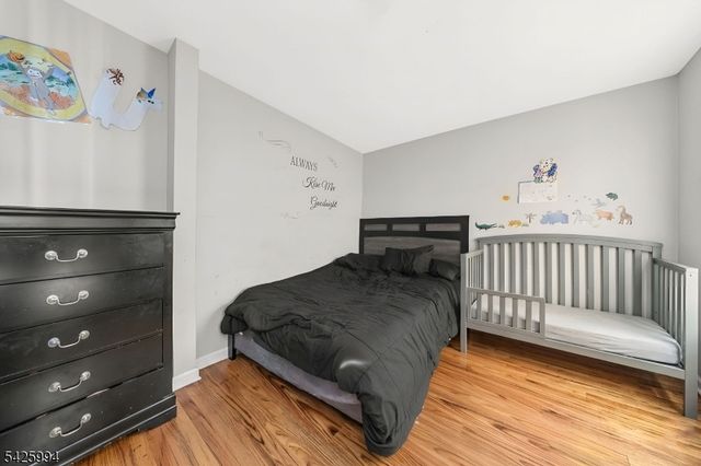 237 Halsted St, East Orange City, NJ 07018