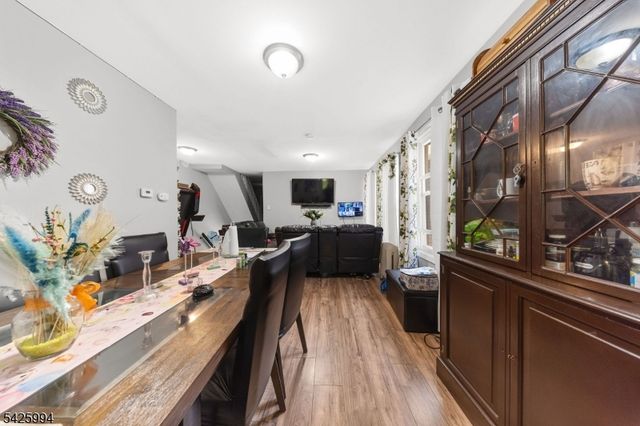 237 Halsted St, East Orange City, NJ 07018