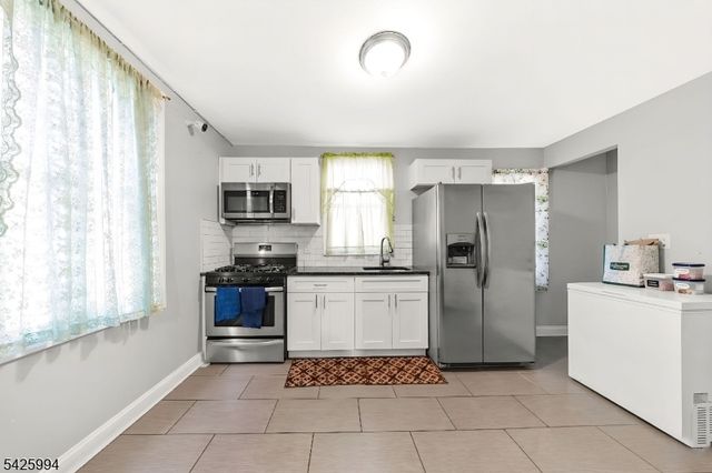 237 Halsted St, East Orange City, NJ 07018