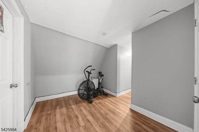 237 Halsted St, East Orange City, NJ 07018