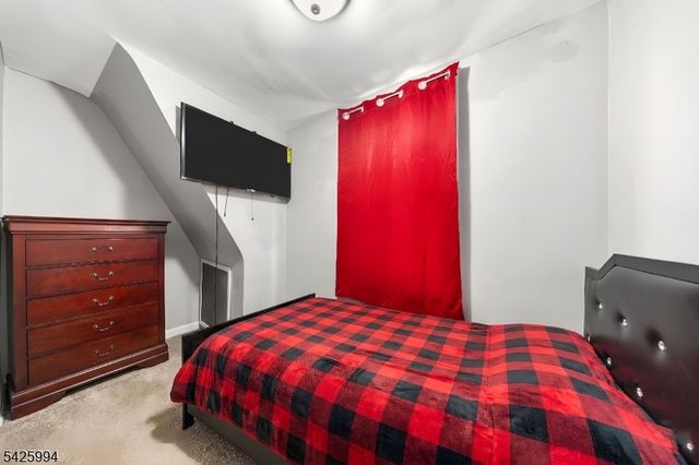 237 Halsted St, East Orange City, NJ 07018